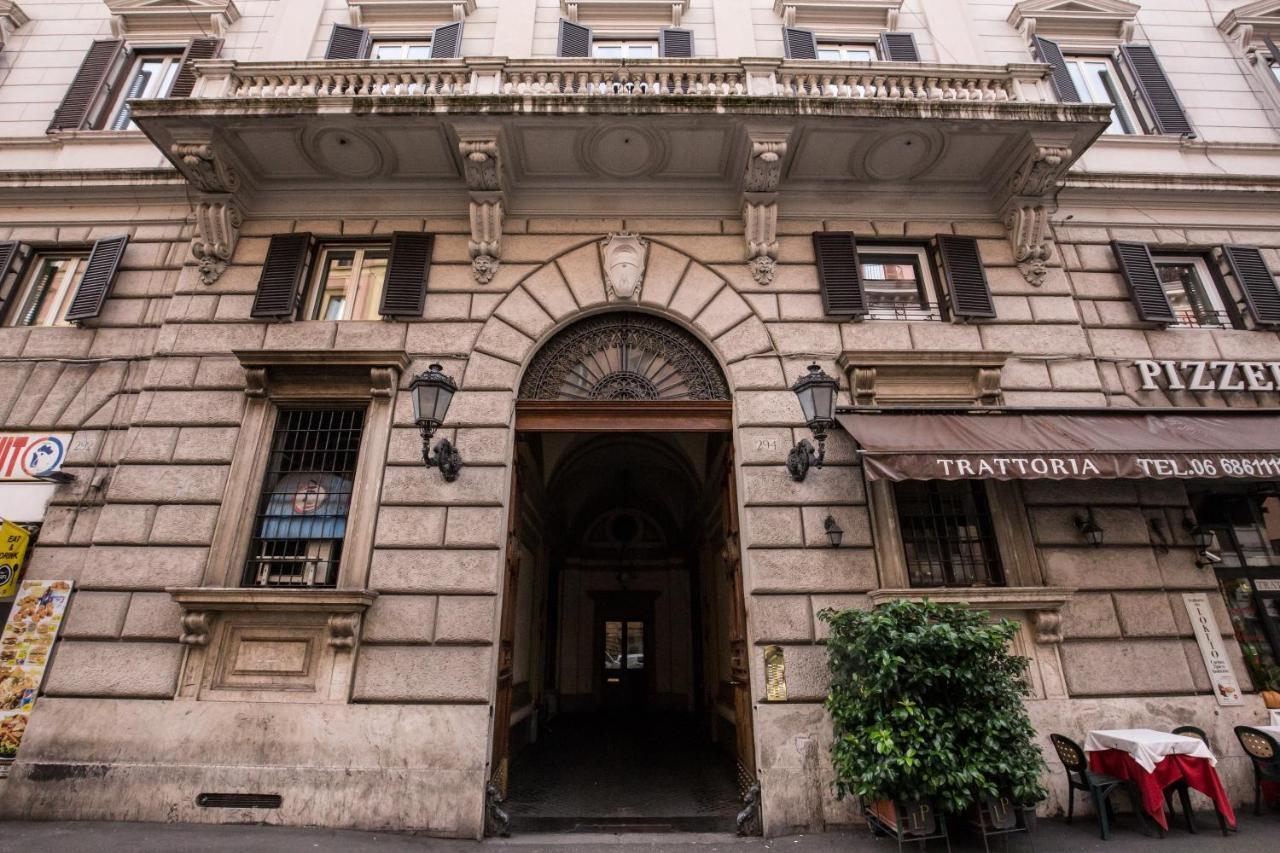 900 Liberty Acomodação com café da manhã  Roma